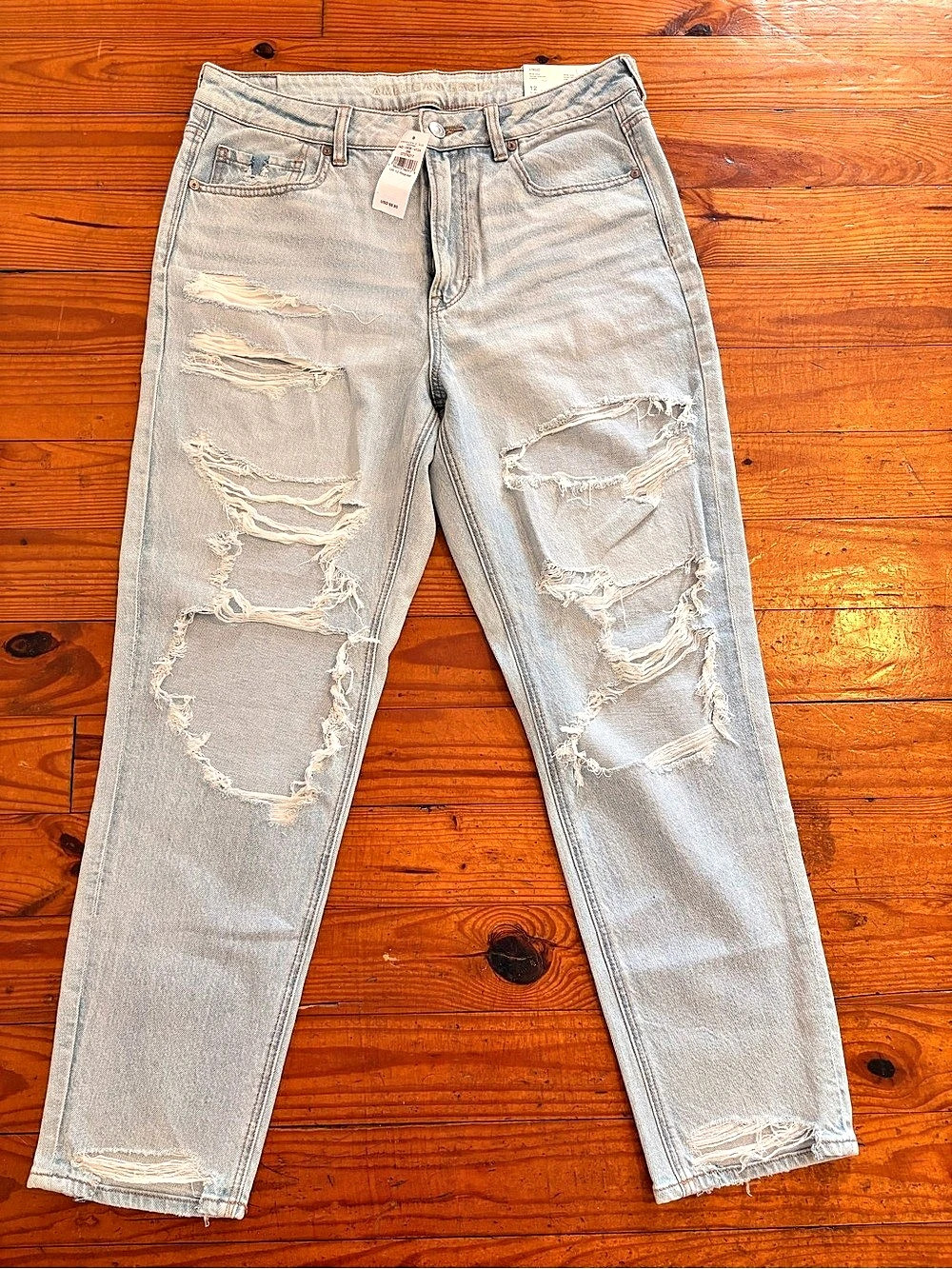 American Eagle Strigid Mom Jean Distressed Blue Jeans Waist 12 NWT